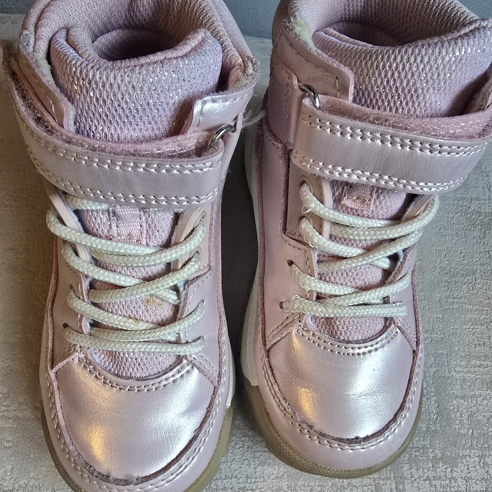 OshKosh B'gosh Pink Kids Boots